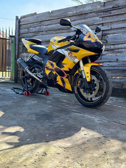 Yamaha YZF-R6 (2006) – Ediție Limitată Valentino Rossi