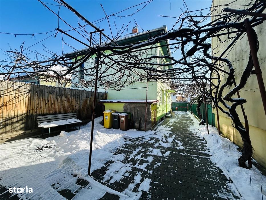 Casa cu teren de 475 mp, 2 apartamente, zona premium in Sibiu