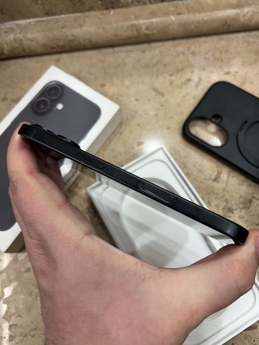 IPhone 16 Black 128gb