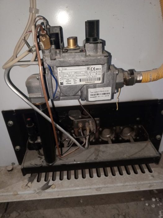 Продается газовая напольная печь