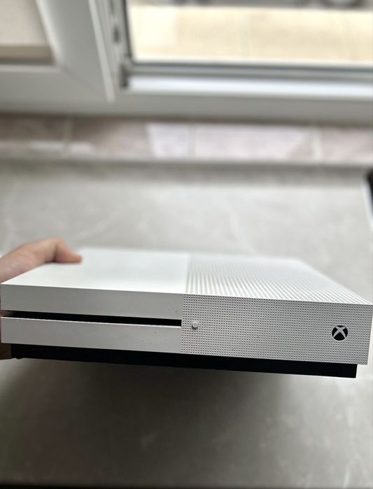 Xbox One S | 500 Gb | Jocuri cadou