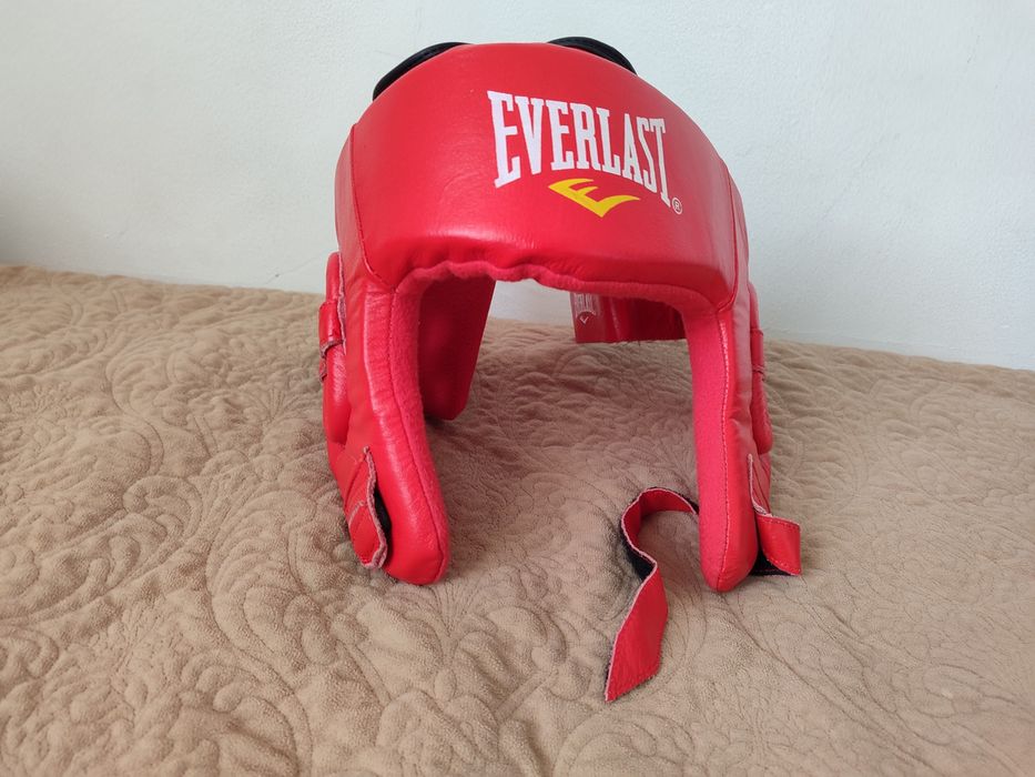 Боксерский перчатки