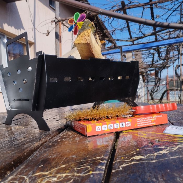 Gratar pe carbuni portabil, taiat in laser 25/40cm, tabla de 3