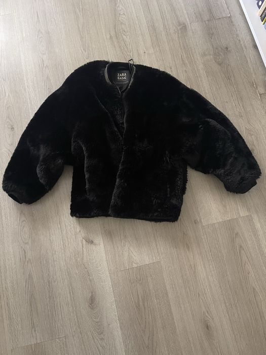 Яке Zara XS черно топло