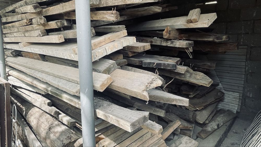 Стройматериал ағаштар сатылады