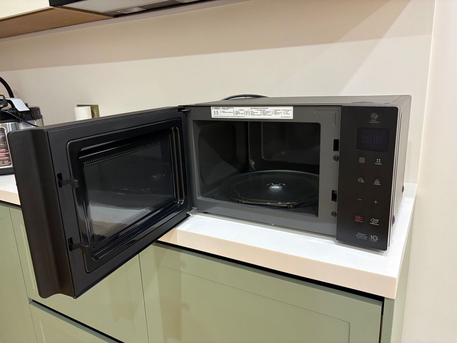 Микроволновка LG