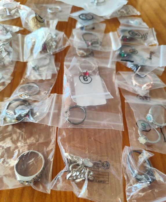 Пръстени и халки