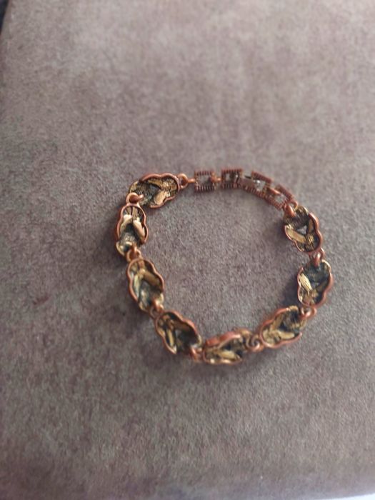 Браслет женский с глаз