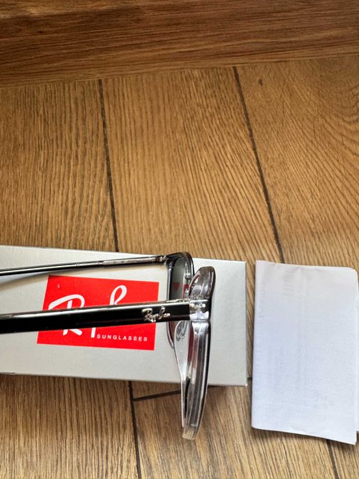 Оригинални слънчеви очила Ray-Ban RB2204 Polarized