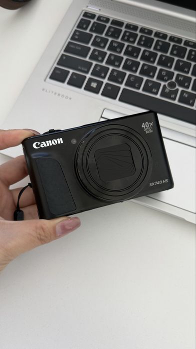 Продам Canon SX740 HS