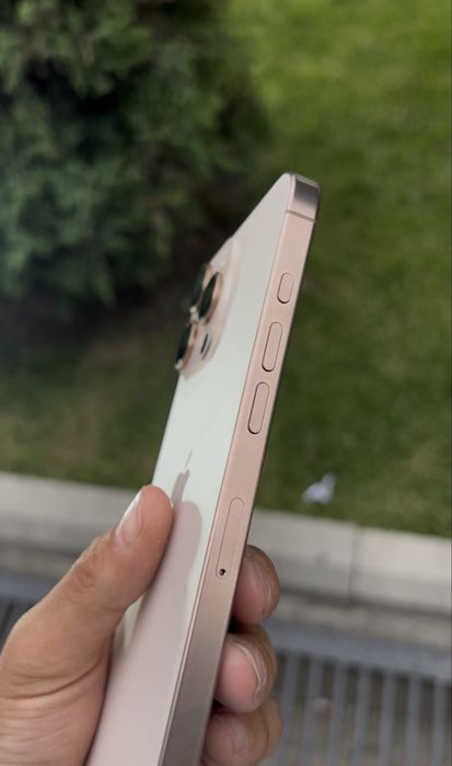 Iphone 16 pro max edial
