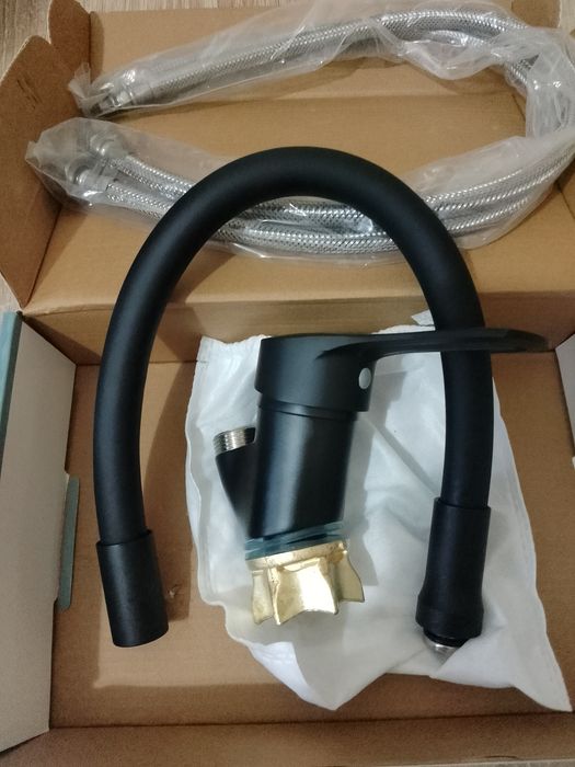 Смеситель для кухни.