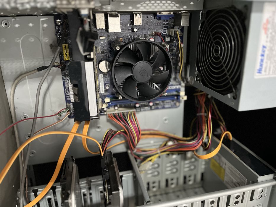 Продам копютер в отлично состояние