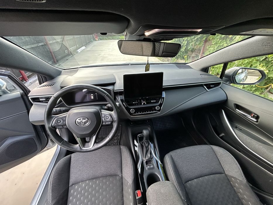 Toyota Corolla TS 1.8 HYB BUSINESS