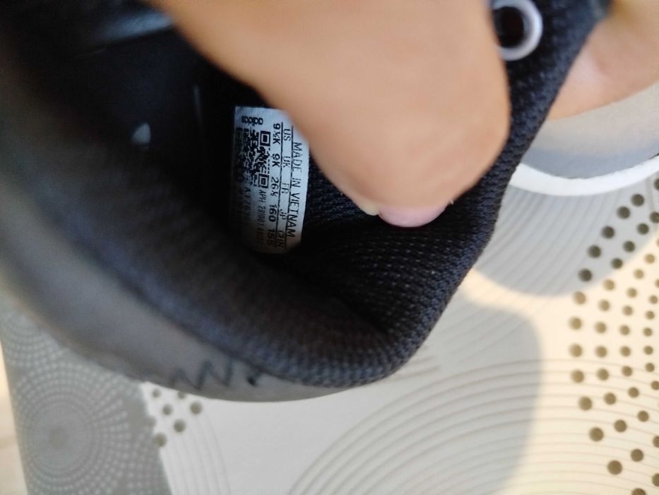 Маратонки Адидас