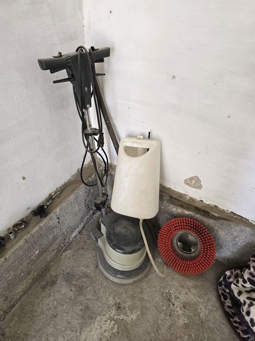 Роторная машина для стирки ковров