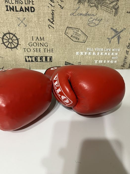 Боксерские перчятки ' VELO '