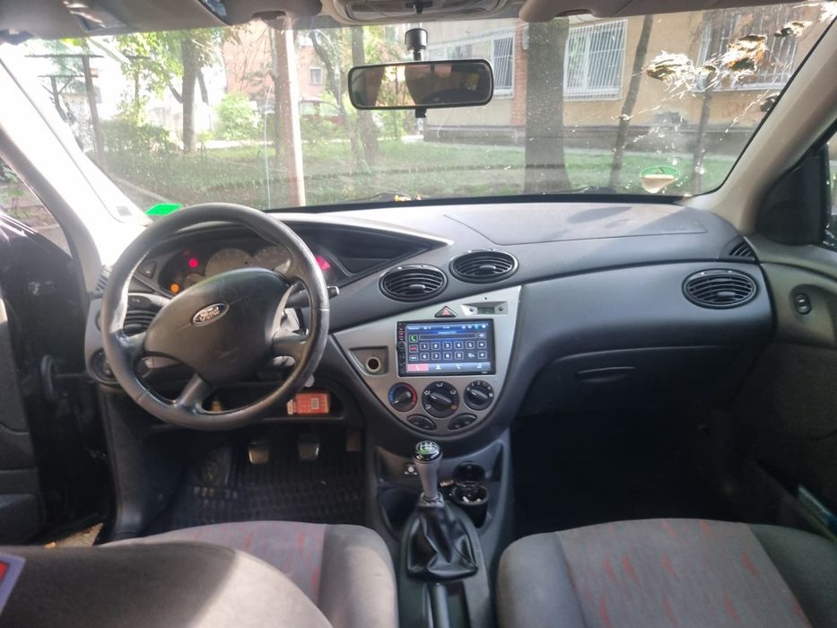 FORD Focus 2004 — imagine 5