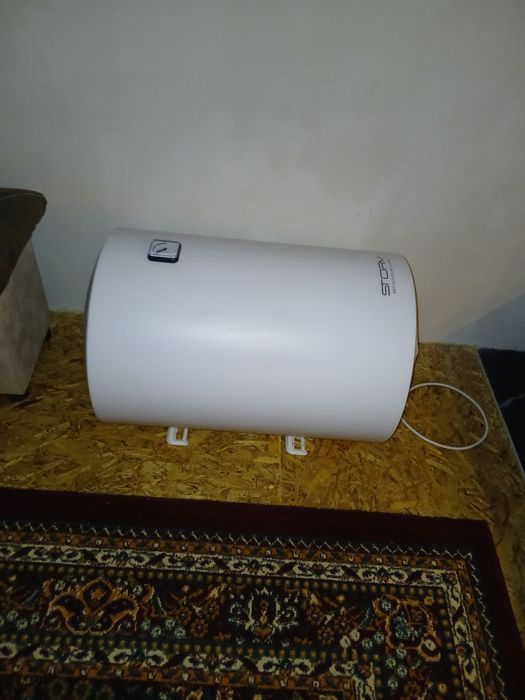 Аристон сотилади