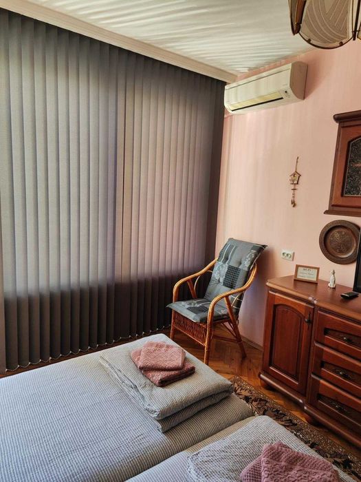 Дава се под наем Двустаен апартамент в Бургас, Лазур - 64 кв.м за 450 € - Снимка #4