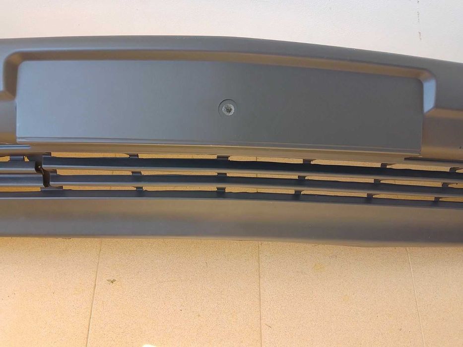 Предна Броня Мерцедес 190 201 Mercedes W201 190 Нова с лайсна