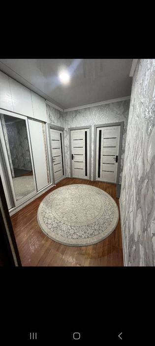 Продается квартира 3 комнатная 10 мкр