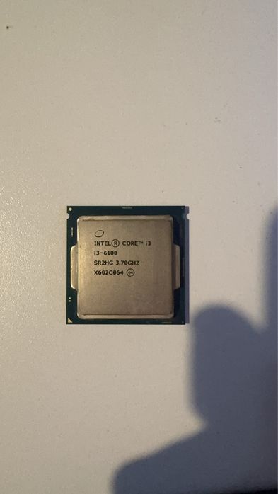 Vand placa de video GTX 1050Ti 4gb si intel i3-6100