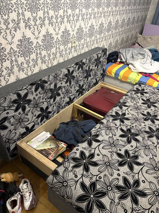 Продам диван в хорошем состоянии!!!