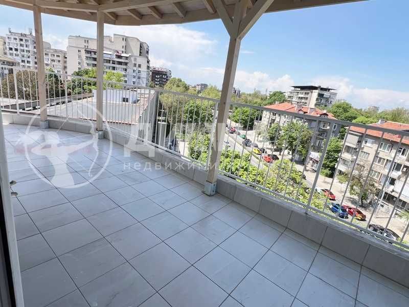 Продава се Тристаен апартамент в Пловдив, Център - 120 кв.м за 2709 €/кв.м - Снимка #13
