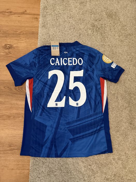 Tricou Caicedo.