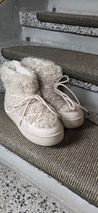 Меко и елегантно яке с топли и удобни  боти