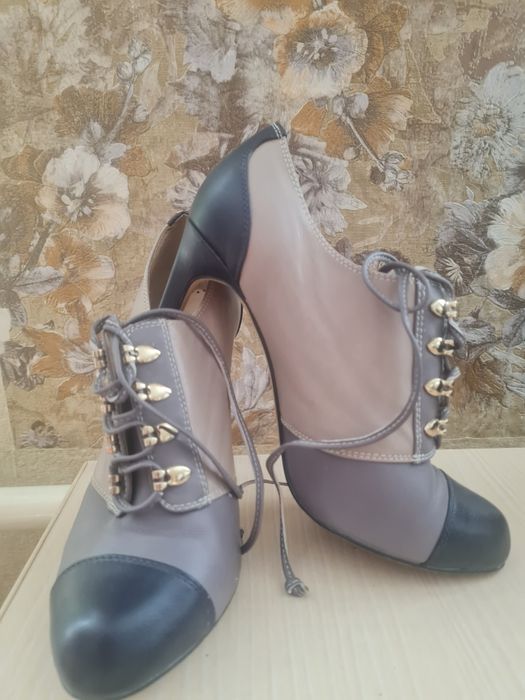 Женская обувь б/у