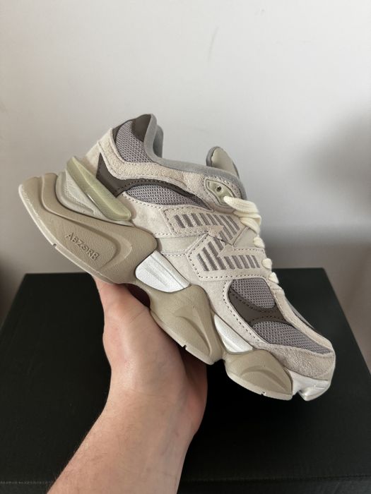 New Balance 9060 Bej