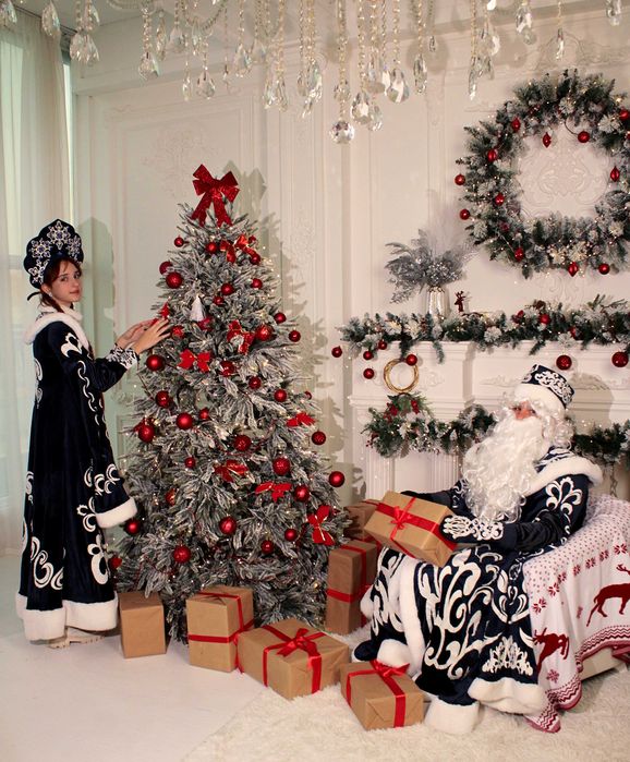 Дед Мороз и Снегурочка