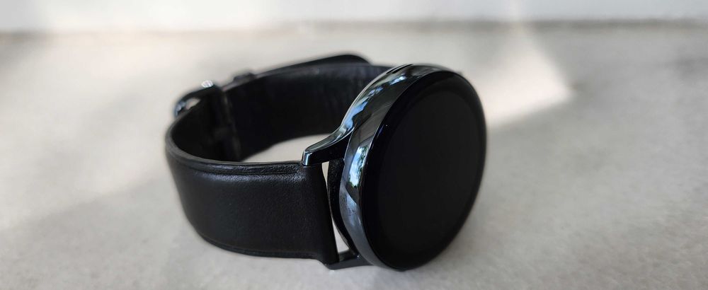 Продавам Galaxy Watch Active2 (40mm), Black (LTE) - Samsung