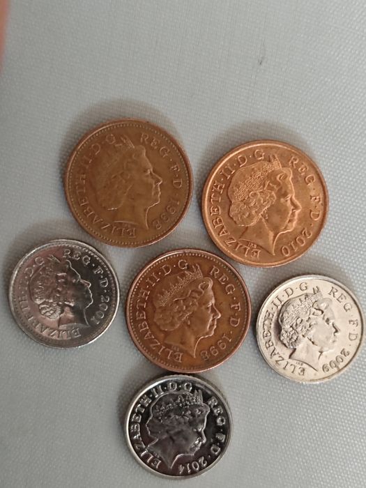 Продам для коллекций ,монеты Англий..