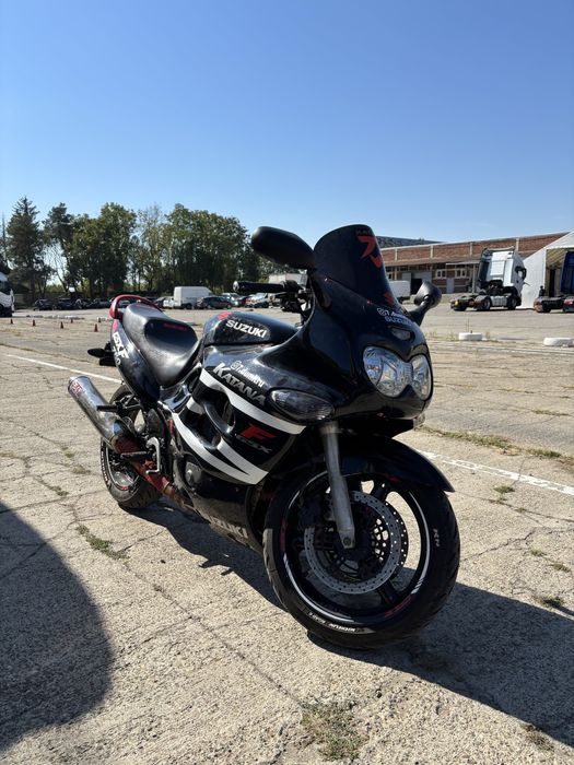 Vând Suzuki GSX 750F A2