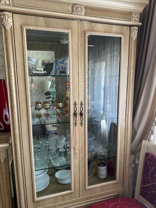 Продам мебельную стенку