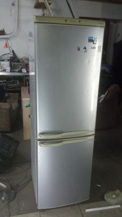 Продам холодильник