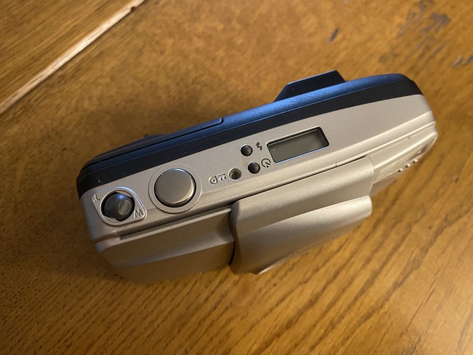 Olympus Superzoom 105G (aparat foto pe film)