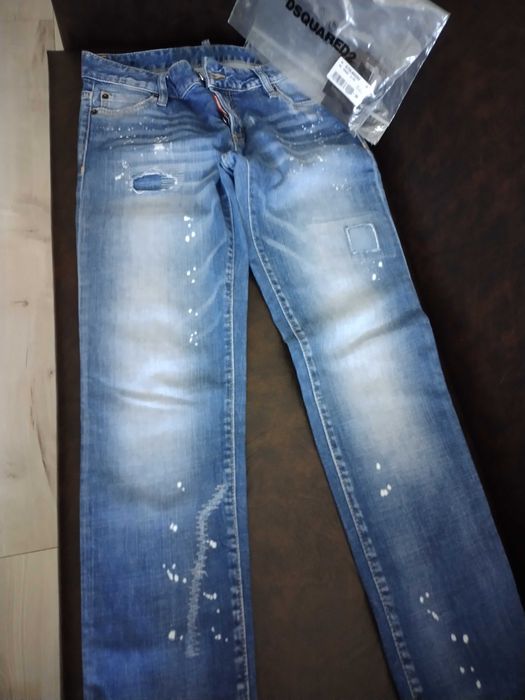 Blugi Dsquared,originali ,mărimea 38,impecabili.Preț 500 Ron.
