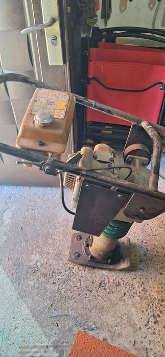 Compactor wacker