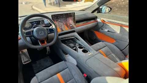 Zeekr 001 2025 — 3