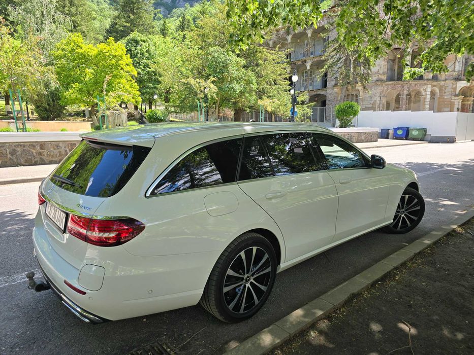 Mercedes - Benz E300 de 4Matic