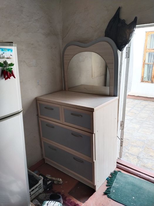 Мебель сотилади яхши холатда