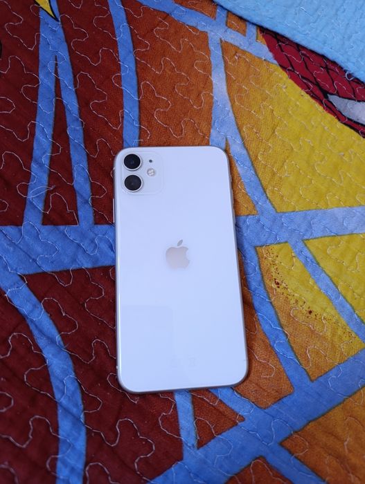 Продам iPhone 11