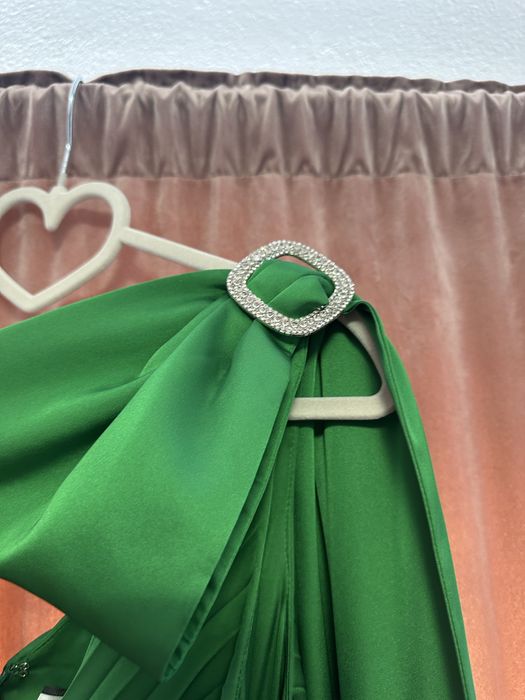 Rochie elegantă verde smarald Nissa – mărimea 38 (S-M)