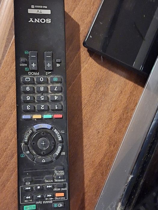 Продавам телевизор SONY BRAVIA – 32 инча - в отлично състояние