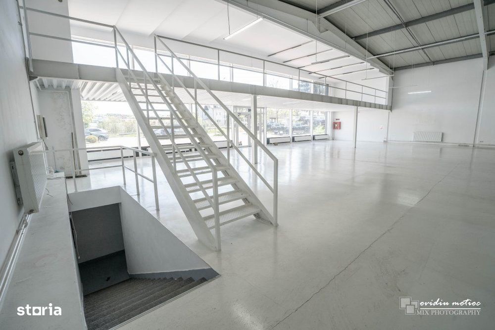 Spatiu comercial cu parcari