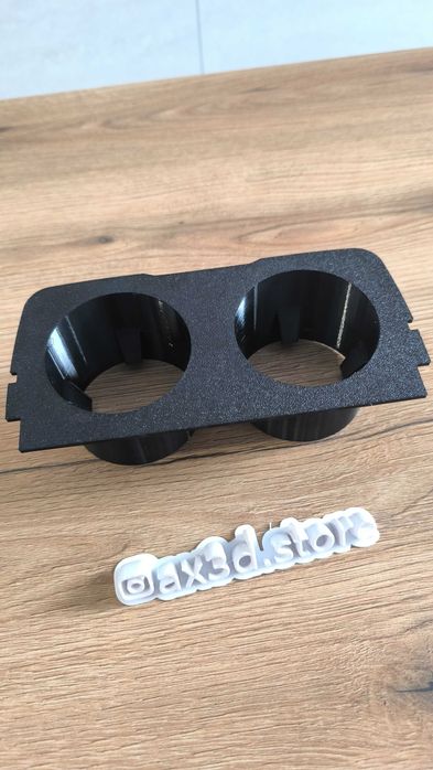 Поставка за чаши Mercedes W222